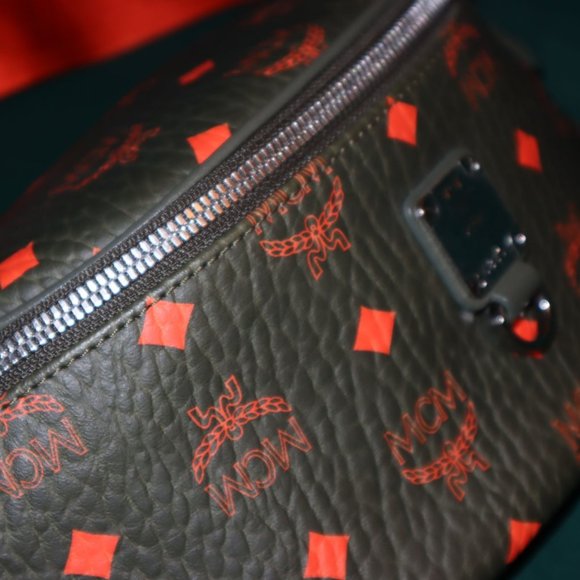 NEW MCM Skyoptic Visetos Small Fursten Belt Bag Diamond Cognac - Picture 2 of 10